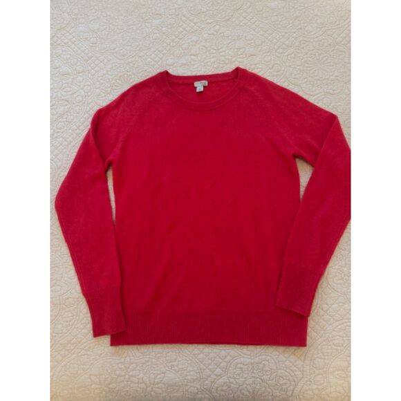 Halogen Cashmere Crewneck Sweater, Small, Raspberry. - Picture 1 of 4